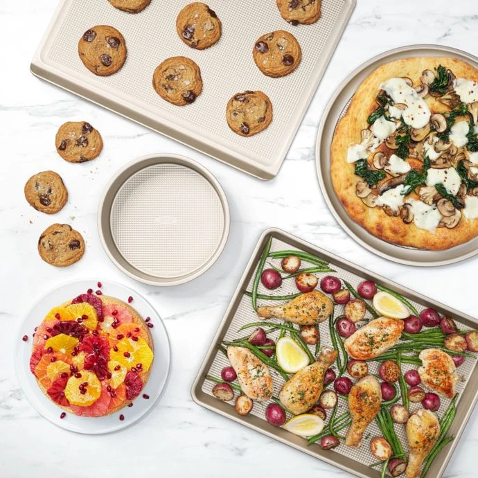 Cook With OXO OXO Good Grips Non-Stick Pro 10-Piece Bakeware Set 3 Cook With OXO OXO Good Grips Non-Stick Pro 10-Piece Bakeware Set