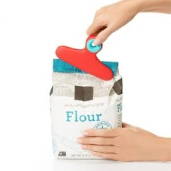 OXO Good Grips 2-Pack Bag Clips In Red 5 OXO Good Grips 2-Pack Bag Clips In Red