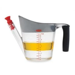 OXO Good Grips 4-Cup Fat Separator 6 OXO Good Grips 4-Cup Fat Separator
