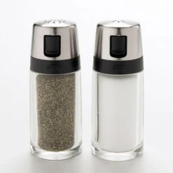 Cook With OXO OXO Good Grips Pepper Shaker