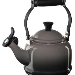 Le Creuset 1.25 Quart Demi Tea Kettle