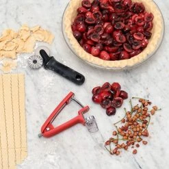 OXO Good Grips 9-Inch Glass Pie Baking Dish