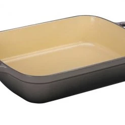 Le Creuset Bakeware Le Creuset 5.25 Quart Enameled Cast Iron Signature Rectangular Roaster