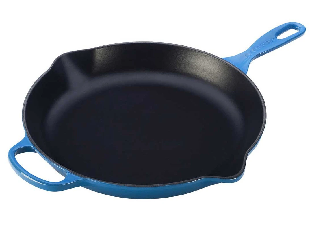 Le Creuset 11.75" Enameled Cast Iron Signature Skillet Le Creuset Skillets & Frypans 5 Le Creuset 11.75" Enameled Cast Iron Signature Skillet Le Creuset Skillets & Frypans