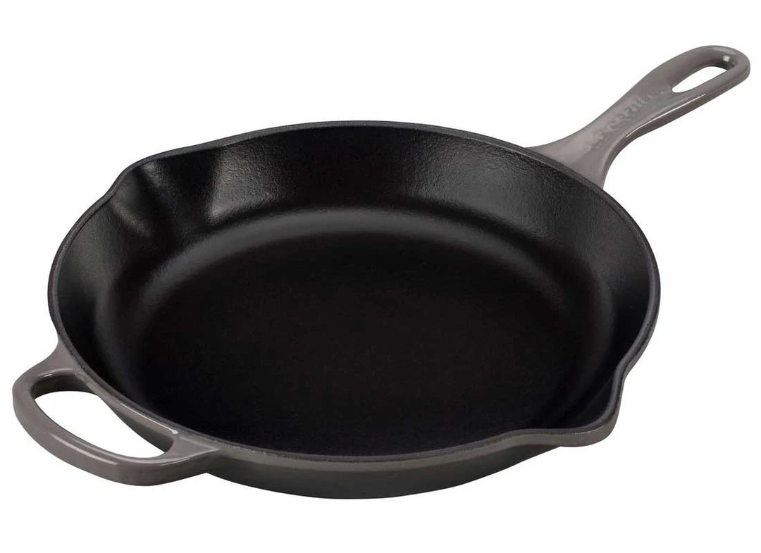 Le Creuset 11.75" Enameled Cast Iron Signature Skillet Le Creuset Skillets & Frypans 2 Le Creuset 11.75" Enameled Cast Iron Signature Skillet Le Creuset Skillets & Frypans