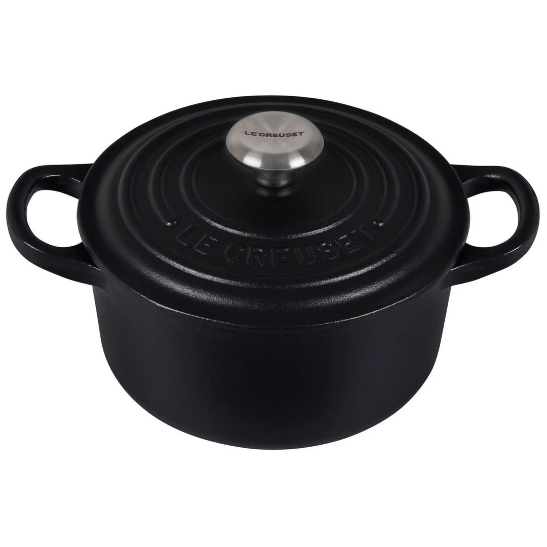 Le Creuset Dutch Ovens Le Creuset Signature 3.5 Quart Round Enameled Cast Iron Dutch Oven 8 Le Creuset Dutch Ovens Le Creuset Signature 3.5 Quart Round Enameled Cast Iron Dutch Oven
