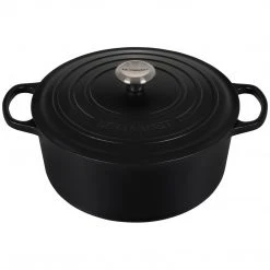 Le Creuset Dutch Ovens Le Creuset Signature 7.25 Quart Round Enameled Cast Iron Dutch Oven 26 Le Creuset Dutch Ovens Le Creuset Signature 7.25 Quart Round Enameled Cast Iron Dutch Oven
