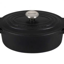 Le Creuset Signature 9.5 Quart Oval Enameled Cast Iron Dutch Oven