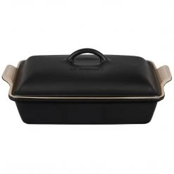 Le Creuset 4 Quart Heritage Covered Rectangular Stoneware Casserole Le Creuset Bakeware
