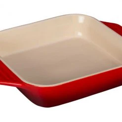 Le Creuset 2.2 Quart Stoneware Square Dish 7 Le Creuset 2.2 Quart Stoneware Square Dish