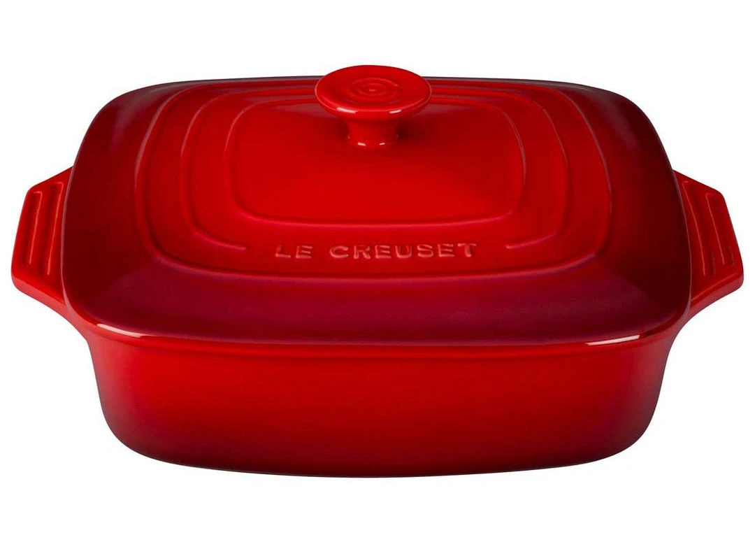 Le Creuset Bakeware Le Creuset 2.75 Quart Covered Square Stoneware Casserole 1 Le Creuset Bakeware Le Creuset 2.75 Quart Covered Square Stoneware Casserole