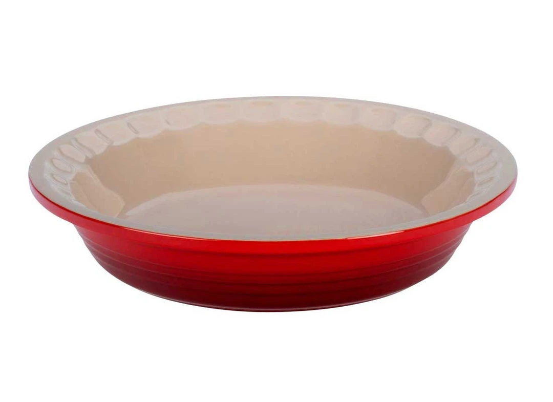 Le Creuset 9 Inch Stoneware Pie Dish Le Creuset Bakeware 2 Le Creuset 9 Inch Stoneware Pie Dish Le Creuset Bakeware