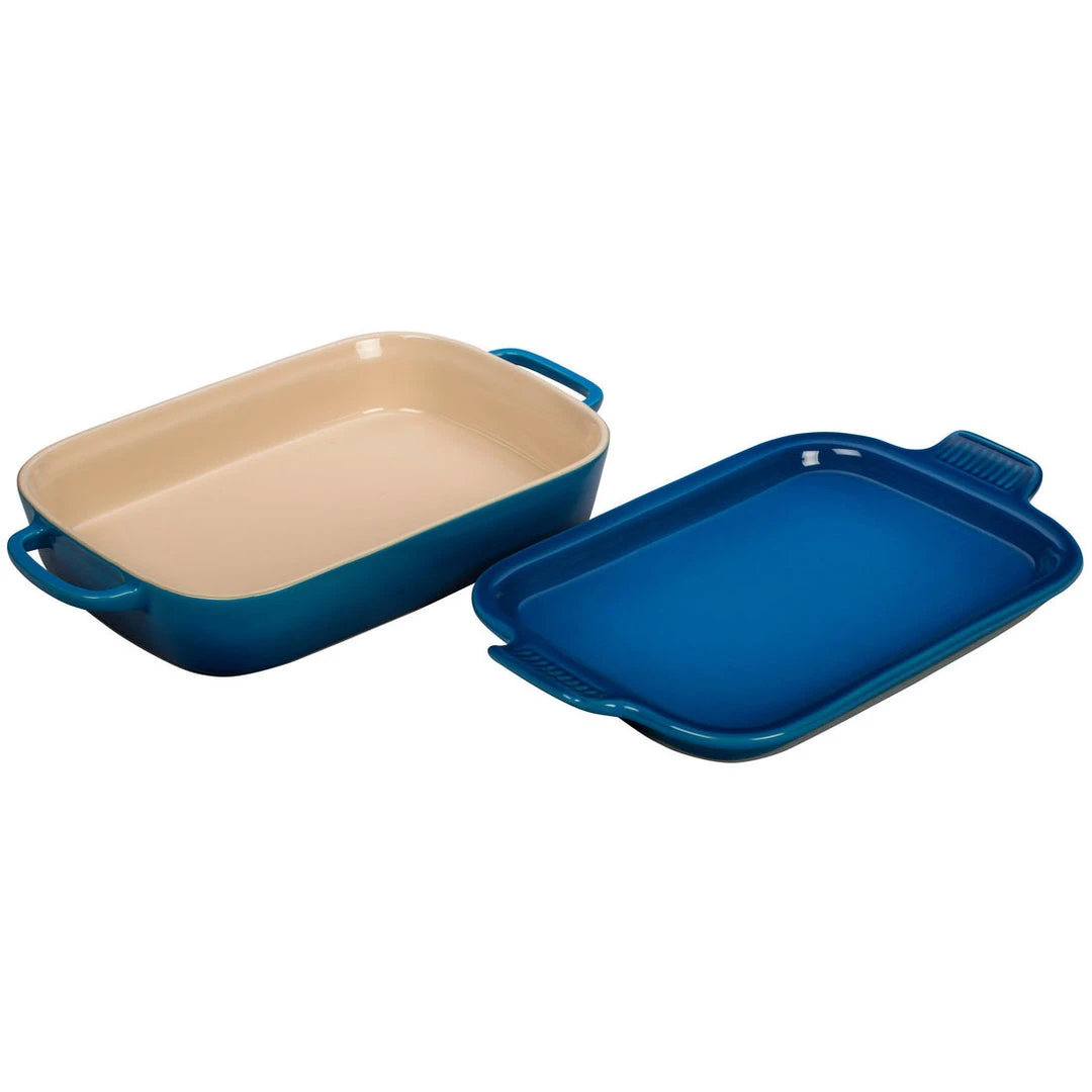 Le Creuset Bakeware Le Creuset 2.75 Quart Heritage Stoneware Rectangular Casserole With Platter Lid 4 Le Creuset Bakeware Le Creuset 2.75 Quart Heritage Stoneware Rectangular Casserole With Platter Lid