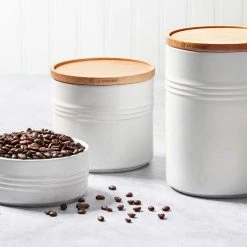 Le Creuset 1.5 Quart Stoneware Storage Canister W/Wood Lid Le Creuset Wine & Kitchen Tools