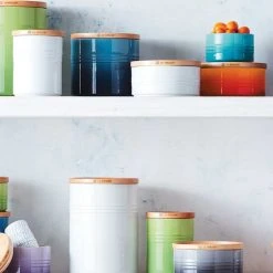 Le Creuset 1.5 Quart Stoneware Storage Canister W/Wood Lid Le Creuset Wine & Kitchen Tools