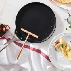 Le Creuset Toughened Nonstick Pro 11 Inch Crepe Pan W/Reateau Le Creuset Skillets & Frypans