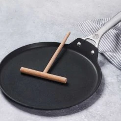 Le Creuset Toughened Nonstick Pro 11 Inch Crepe Pan W/Reateau Le Creuset Skillets & Frypans