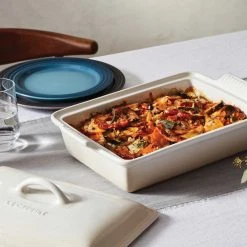 Le Creuset 4 Quart Heritage Covered Rectangular Stoneware Casserole Le Creuset Bakeware