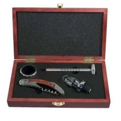 Pampered Grape Four Piece Deluxe Wine Set Waiter Style Corkscrews