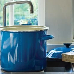 Le Creuset 6 Quart Stockpot